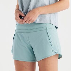 Free Fly Apparel Women’s Breeze Bamboo Lined Short 4” Inseam Size Medium EUC